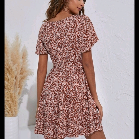 SOLD - Floral dress - Picture 2 of 5